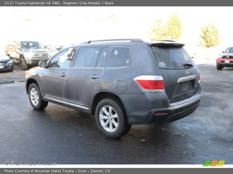 Magnetic Gray Metallic / Black 2013 Toyota Highlander SE 4WD
