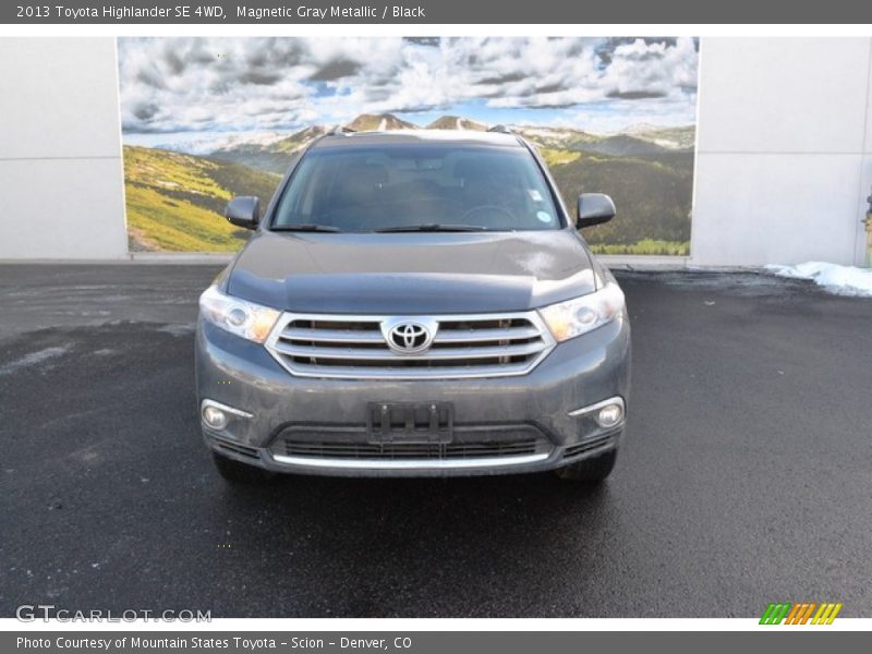 Magnetic Gray Metallic / Black 2013 Toyota Highlander SE 4WD
