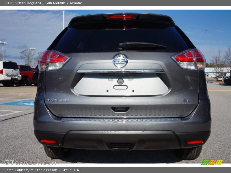 Gun Metallic / Almond 2016 Nissan Rogue SL