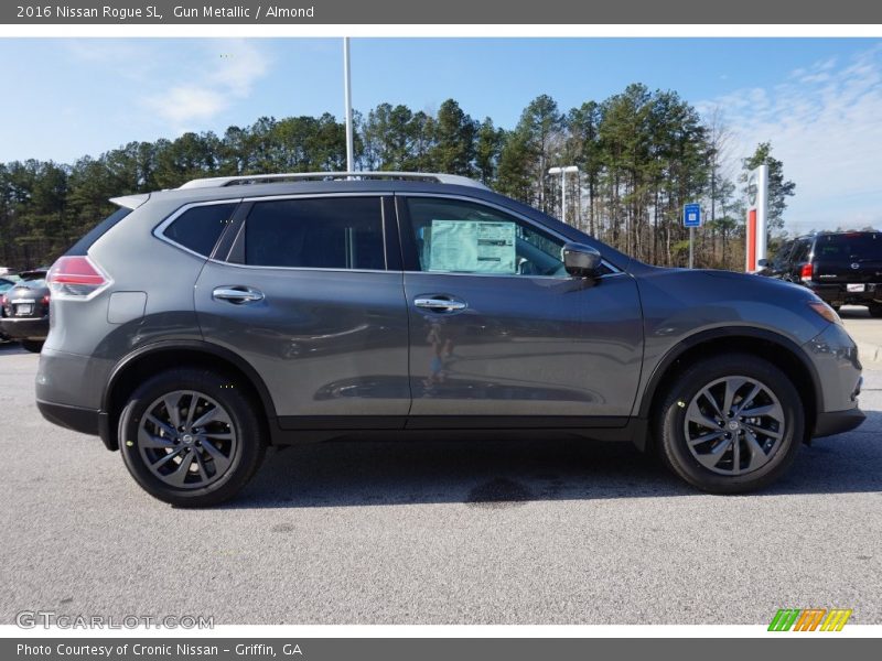 Gun Metallic / Almond 2016 Nissan Rogue SL