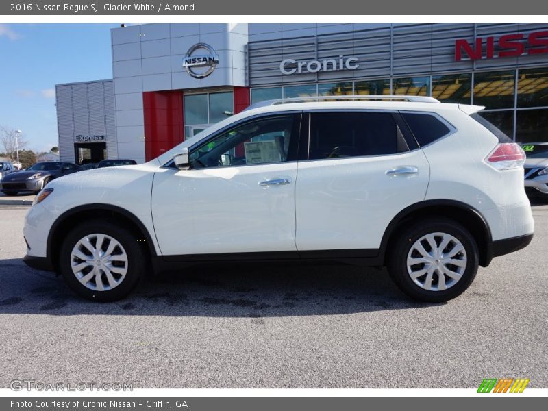 Glacier White / Almond 2016 Nissan Rogue S