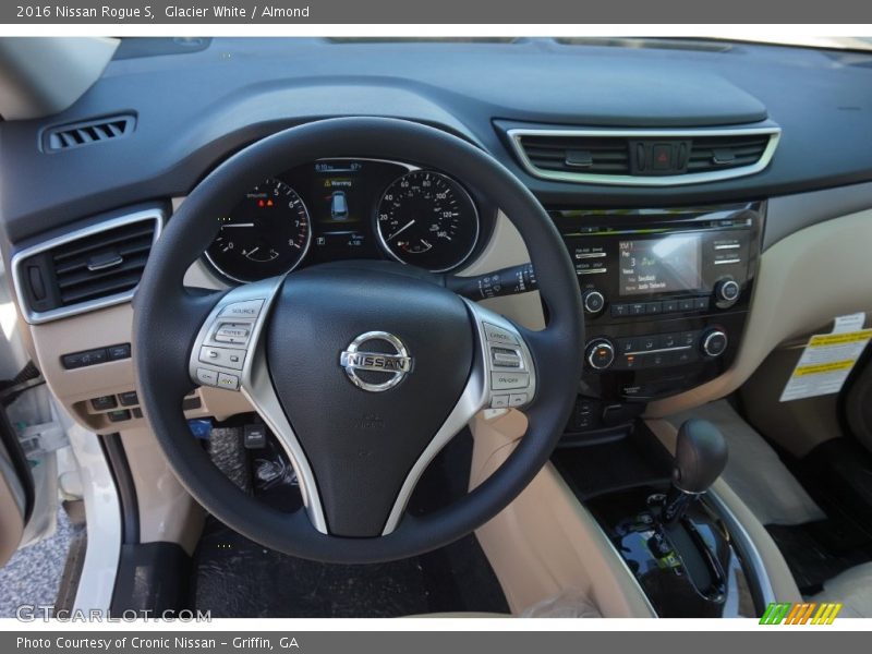 Glacier White / Almond 2016 Nissan Rogue S