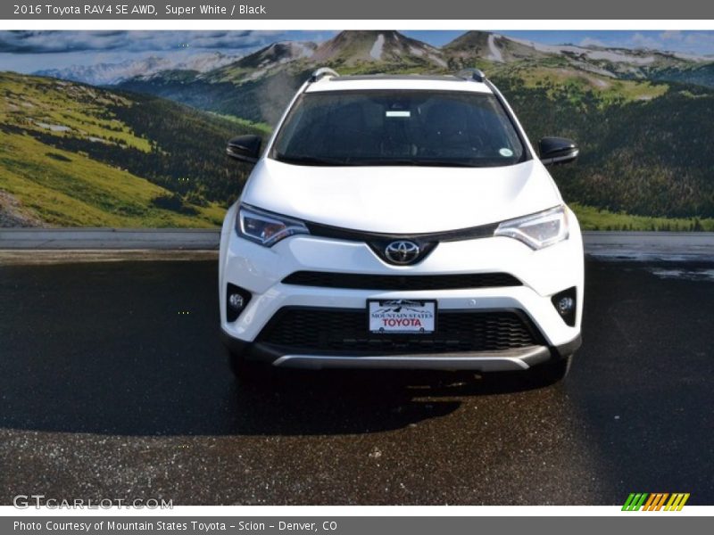 Super White / Black 2016 Toyota RAV4 SE AWD
