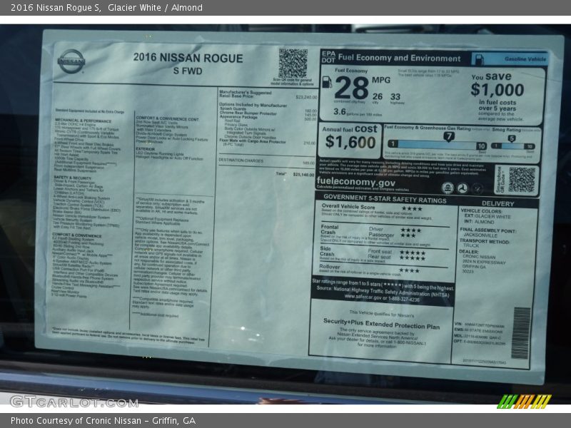 Glacier White / Almond 2016 Nissan Rogue S