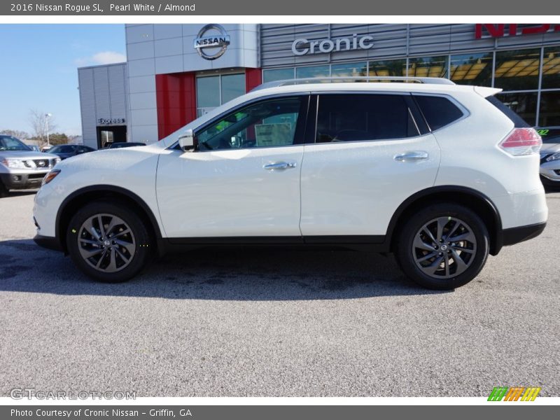 Pearl White / Almond 2016 Nissan Rogue SL