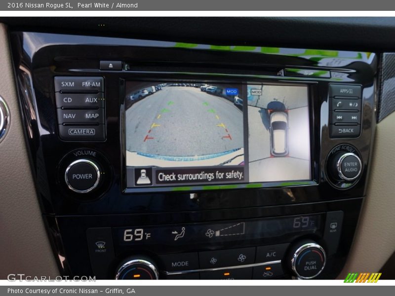 Pearl White / Almond 2016 Nissan Rogue SL