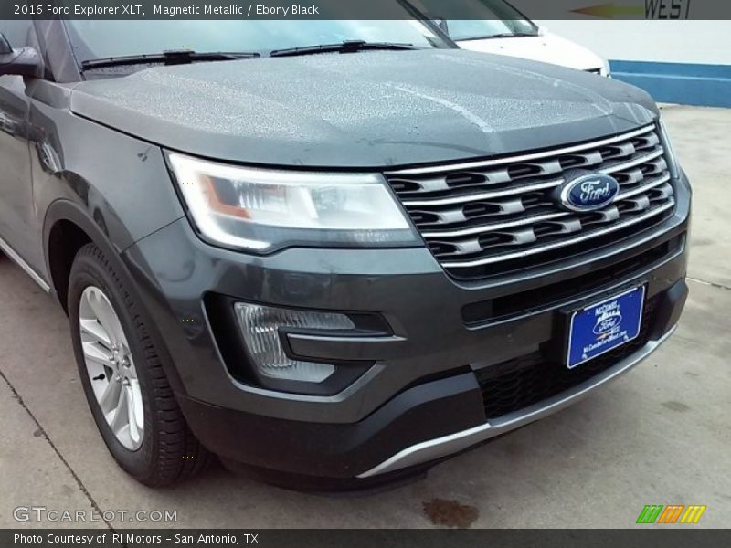 Magnetic Metallic / Ebony Black 2016 Ford Explorer XLT