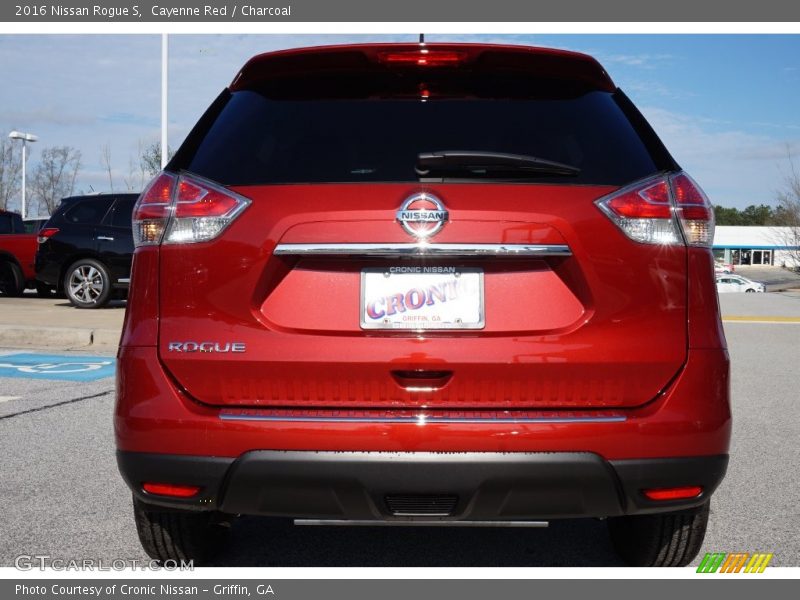Cayenne Red / Charcoal 2016 Nissan Rogue S