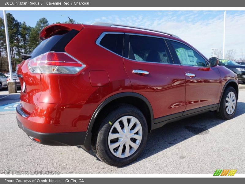 2016 Rogue S Cayenne Red
