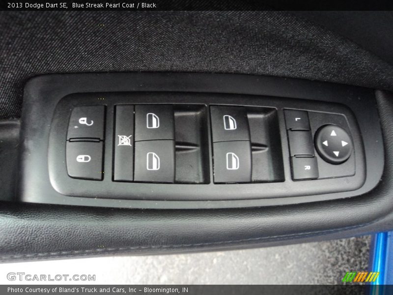 Blue Streak Pearl Coat / Black 2013 Dodge Dart SE