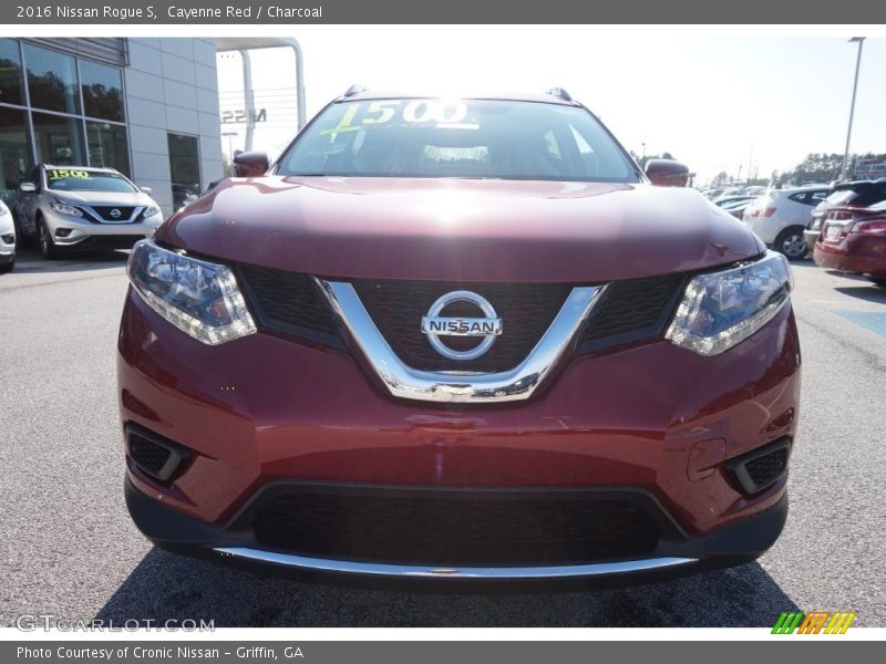 Cayenne Red / Charcoal 2016 Nissan Rogue S
