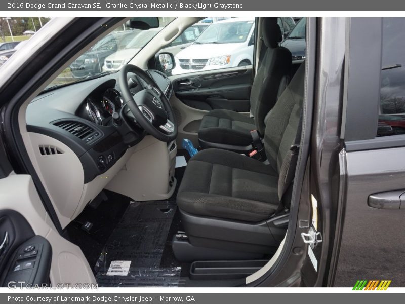 Granite Crystal Metallic / Black/Light Graystone 2016 Dodge Grand Caravan SE