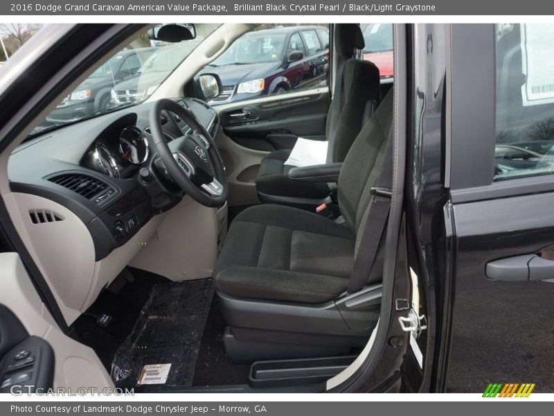 Brilliant Black Crystal Pearl / Black/Light Graystone 2016 Dodge Grand Caravan American Value Package