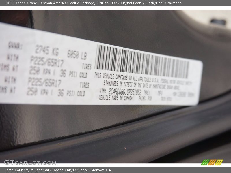Brilliant Black Crystal Pearl / Black/Light Graystone 2016 Dodge Grand Caravan American Value Package