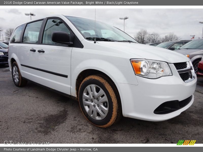 Front 3/4 View of 2016 Grand Caravan American Value Package