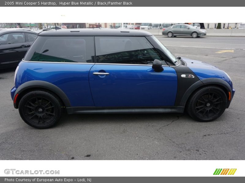 Hyper Blue Metallic / Black/Panther Black 2005 Mini Cooper S Hardtop