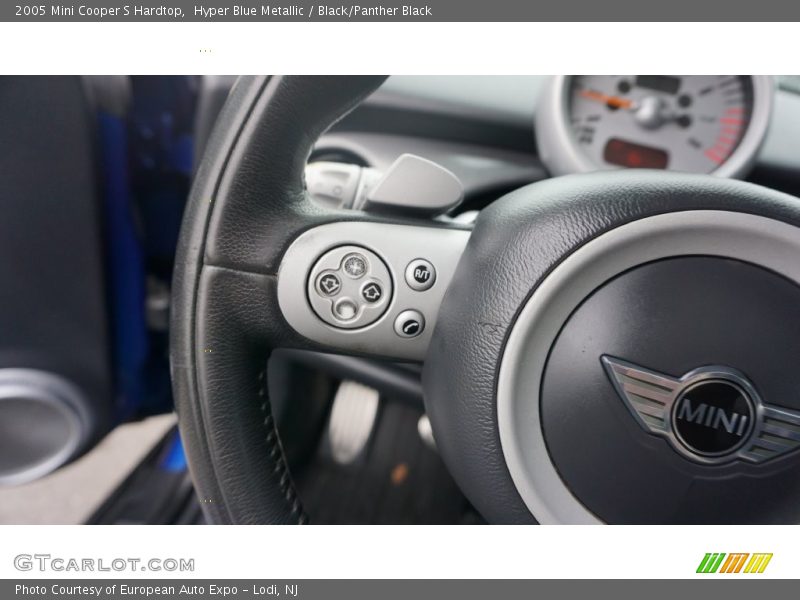 Hyper Blue Metallic / Black/Panther Black 2005 Mini Cooper S Hardtop