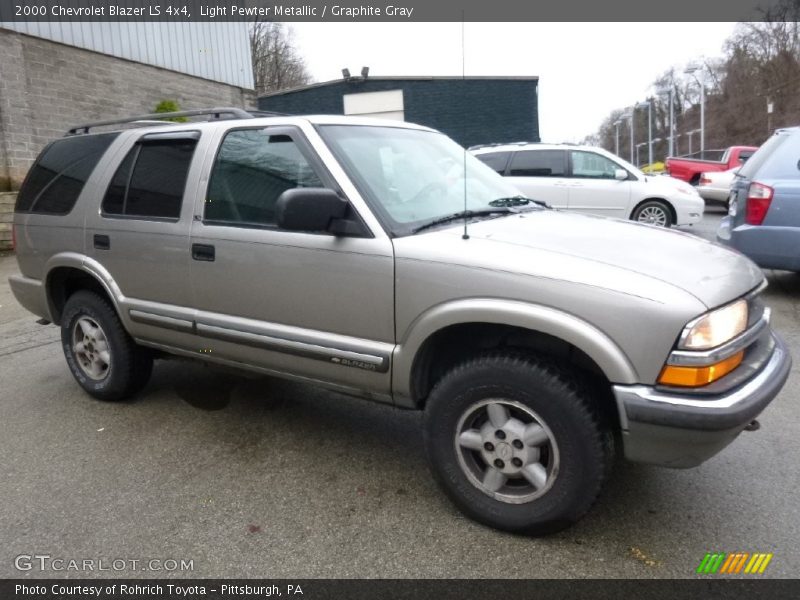 Light Pewter Metallic / Graphite Gray 2000 Chevrolet Blazer LS 4x4
