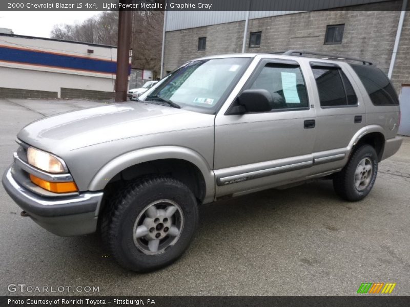 Light Pewter Metallic / Graphite Gray 2000 Chevrolet Blazer LS 4x4
