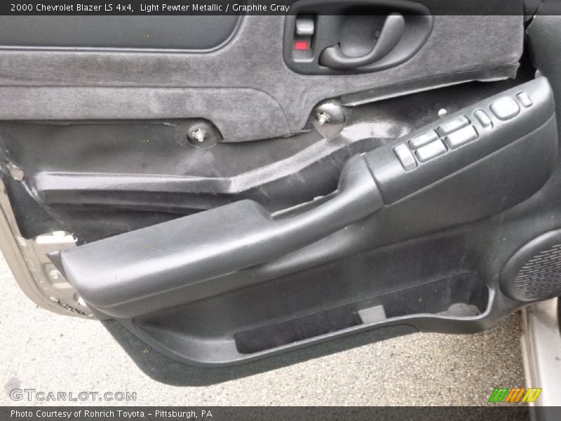 Light Pewter Metallic / Graphite Gray 2000 Chevrolet Blazer LS 4x4