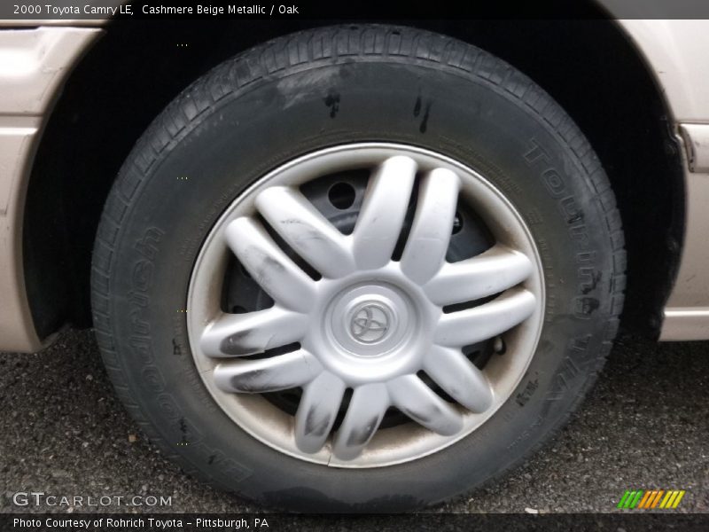 Cashmere Beige Metallic / Oak 2000 Toyota Camry LE