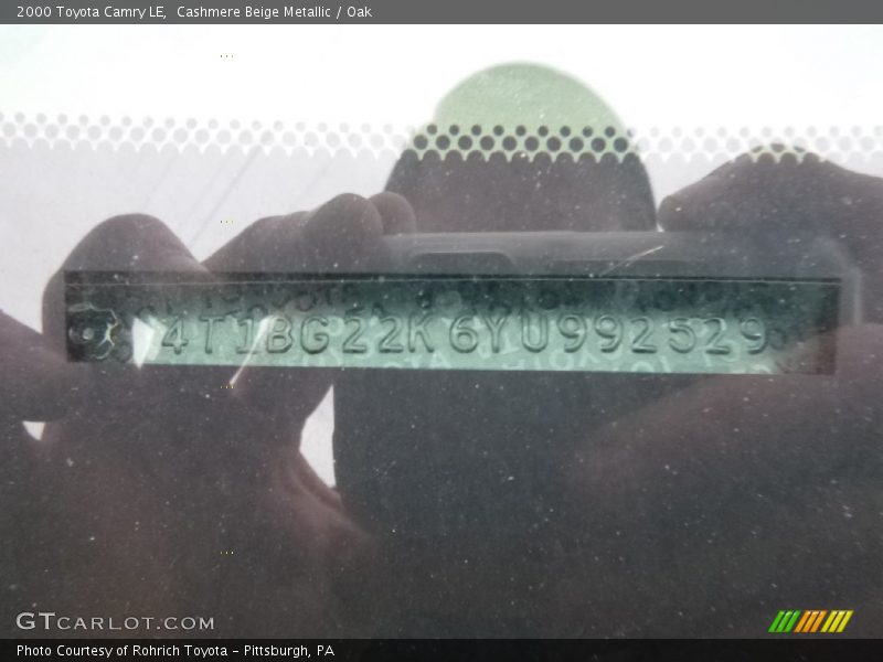 Cashmere Beige Metallic / Oak 2000 Toyota Camry LE