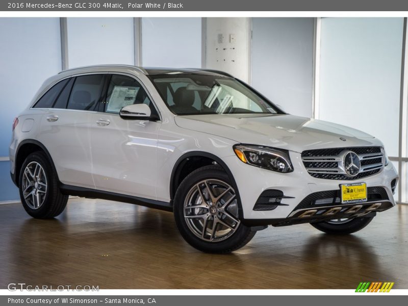 Polar White / Black 2016 Mercedes-Benz GLC 300 4Matic