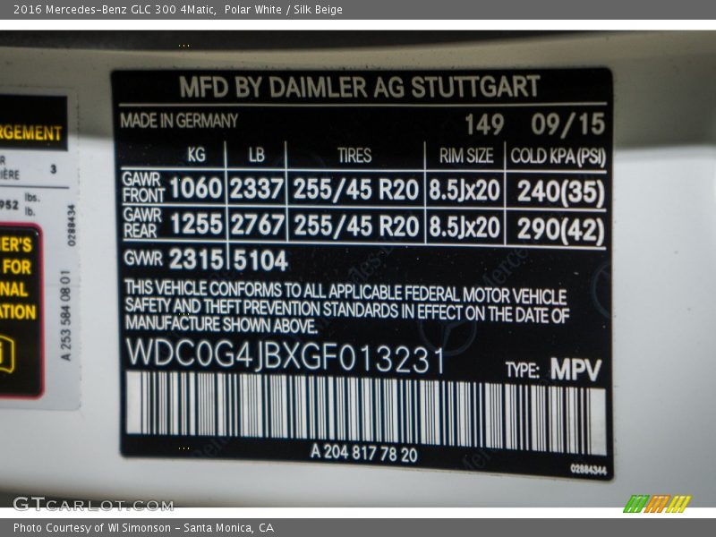 Polar White / Silk Beige 2016 Mercedes-Benz GLC 300 4Matic