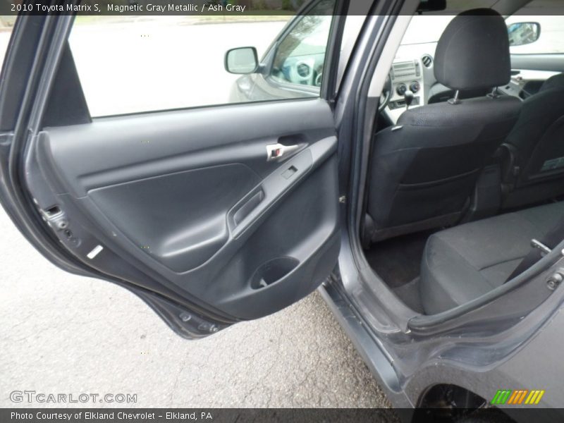 Magnetic Gray Metallic / Ash Gray 2010 Toyota Matrix S