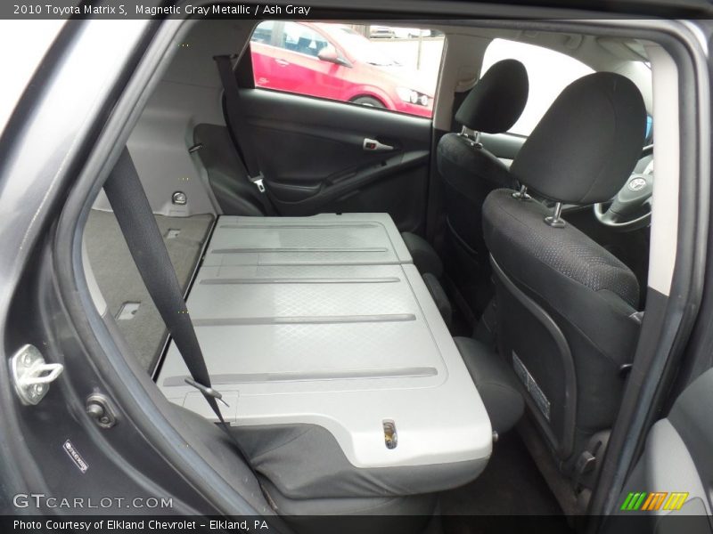 Magnetic Gray Metallic / Ash Gray 2010 Toyota Matrix S