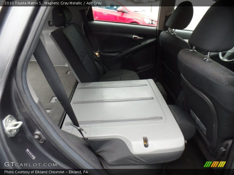 Magnetic Gray Metallic / Ash Gray 2010 Toyota Matrix S