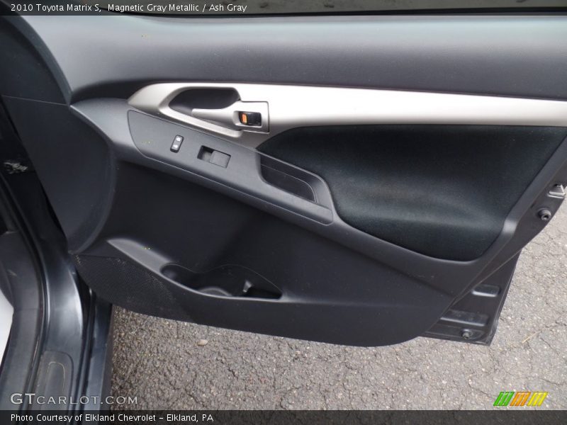 Magnetic Gray Metallic / Ash Gray 2010 Toyota Matrix S