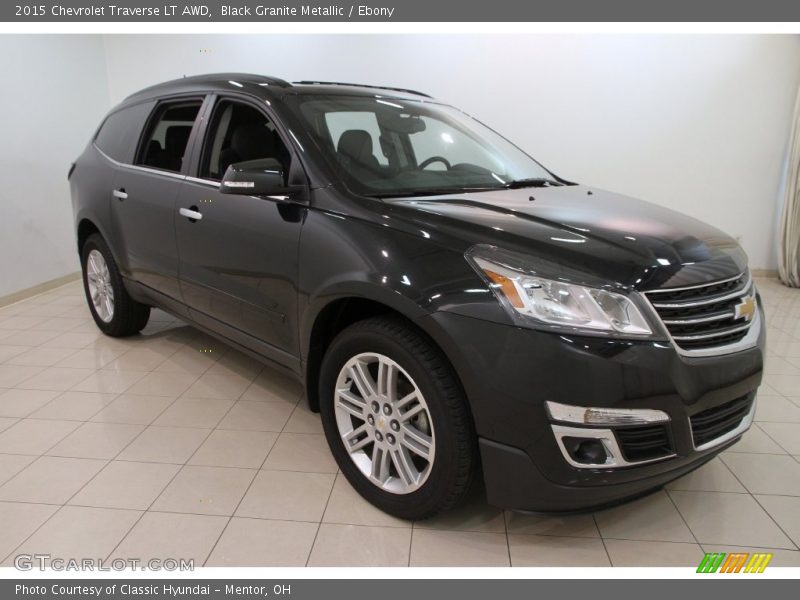 Front 3/4 View of 2015 Traverse LT AWD