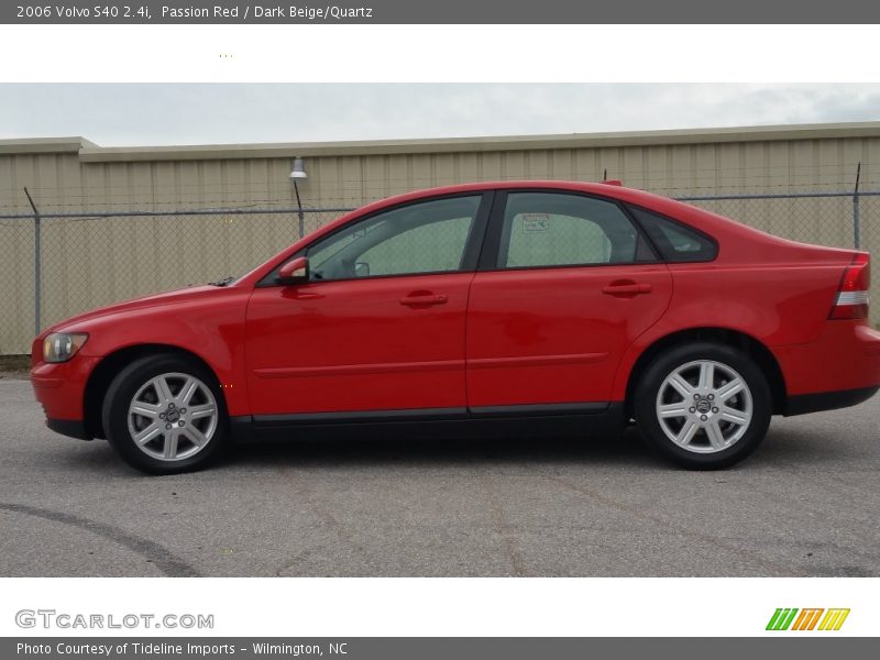 Passion Red / Dark Beige/Quartz 2006 Volvo S40 2.4i