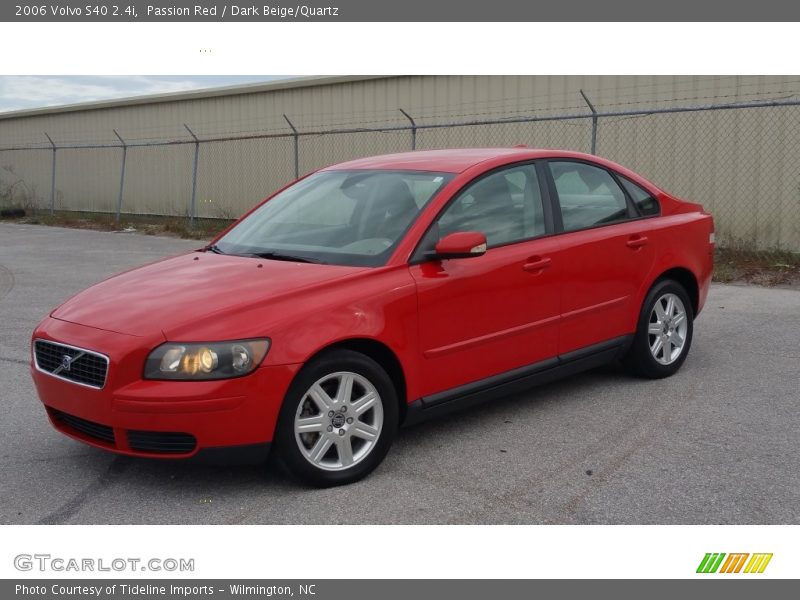 Passion Red / Dark Beige/Quartz 2006 Volvo S40 2.4i