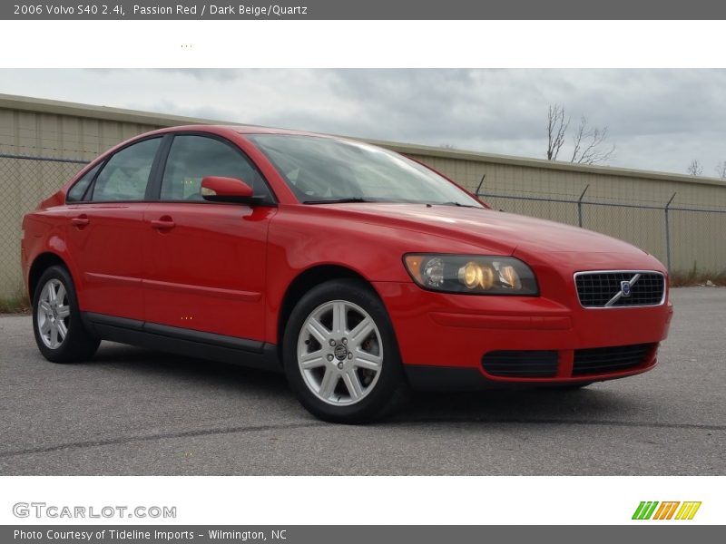 Passion Red / Dark Beige/Quartz 2006 Volvo S40 2.4i