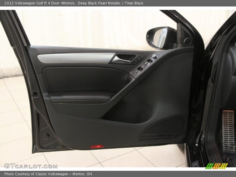 Deep Black Pearl Metallic / Titan Black 2013 Volkswagen Golf R 4 Door 4Motion