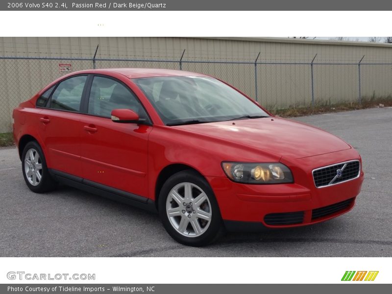 Passion Red / Dark Beige/Quartz 2006 Volvo S40 2.4i