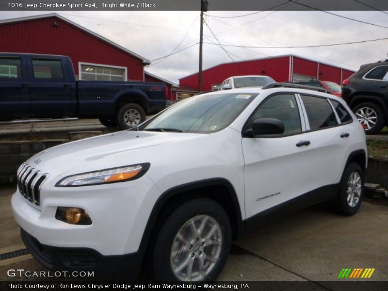 Bright White / Black 2016 Jeep Cherokee Sport 4x4