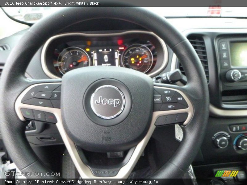 Bright White / Black 2016 Jeep Cherokee Sport 4x4