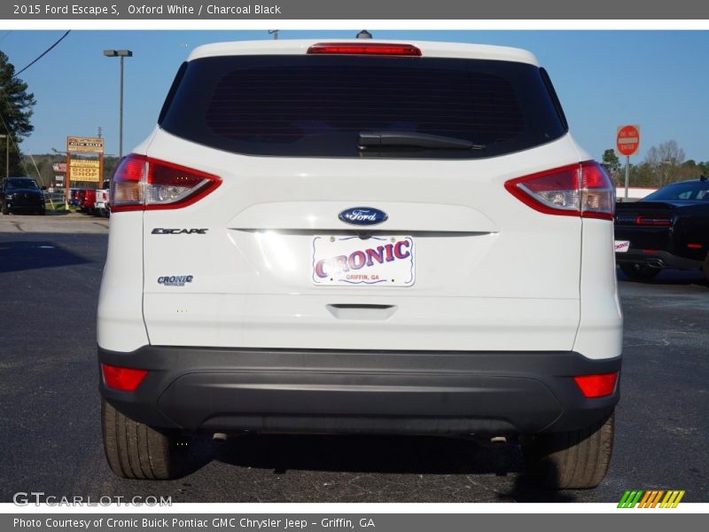 Oxford White / Charcoal Black 2015 Ford Escape S