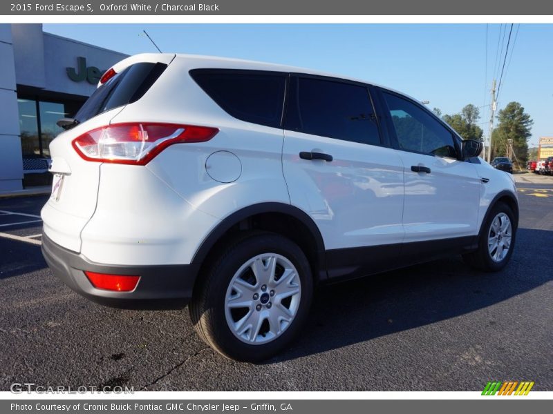 Oxford White / Charcoal Black 2015 Ford Escape S