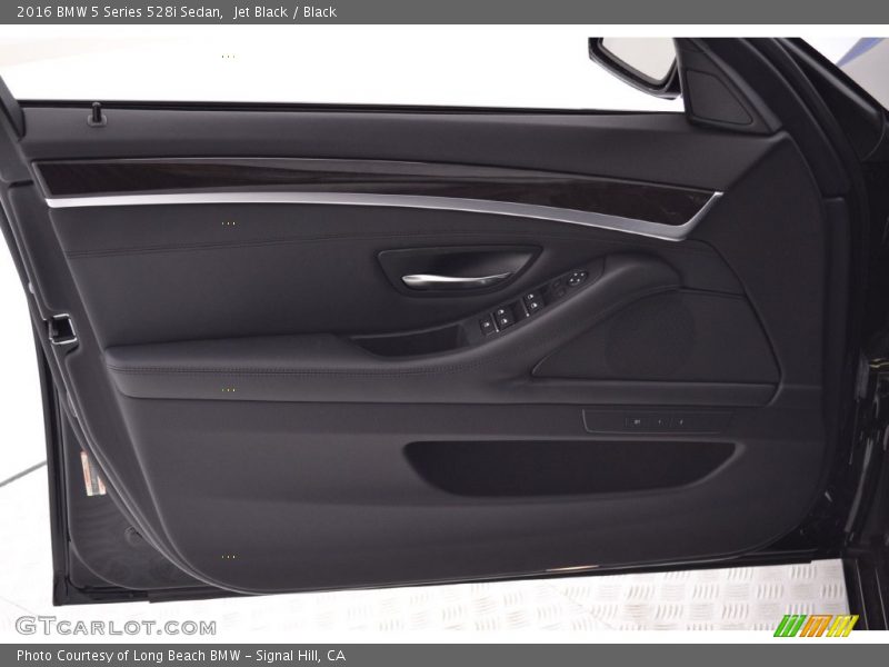 Jet Black / Black 2016 BMW 5 Series 528i Sedan