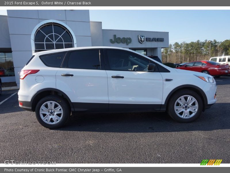 Oxford White / Charcoal Black 2015 Ford Escape S