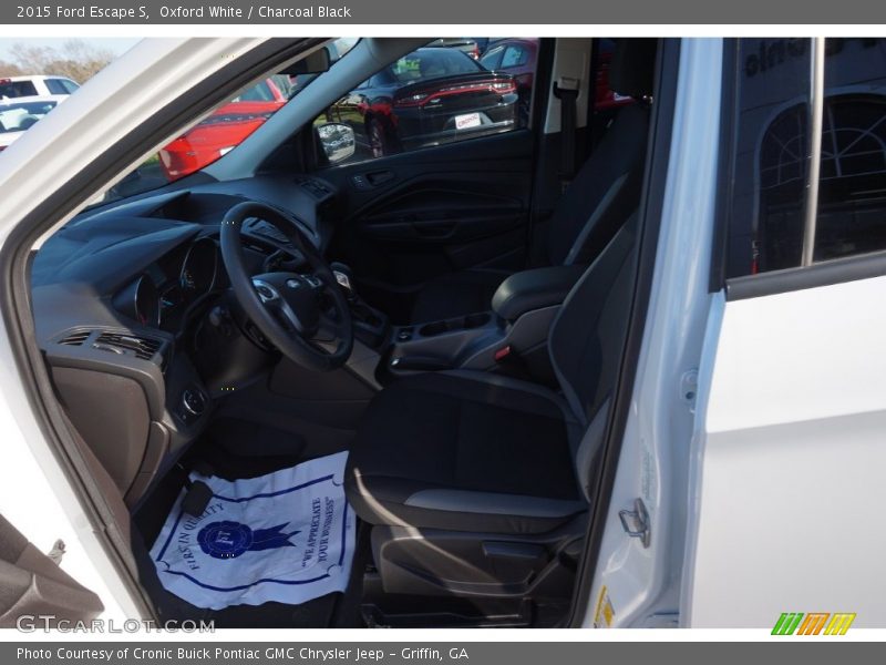 Oxford White / Charcoal Black 2015 Ford Escape S