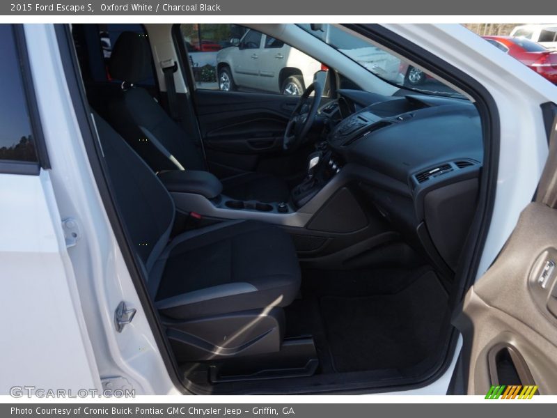 Oxford White / Charcoal Black 2015 Ford Escape S