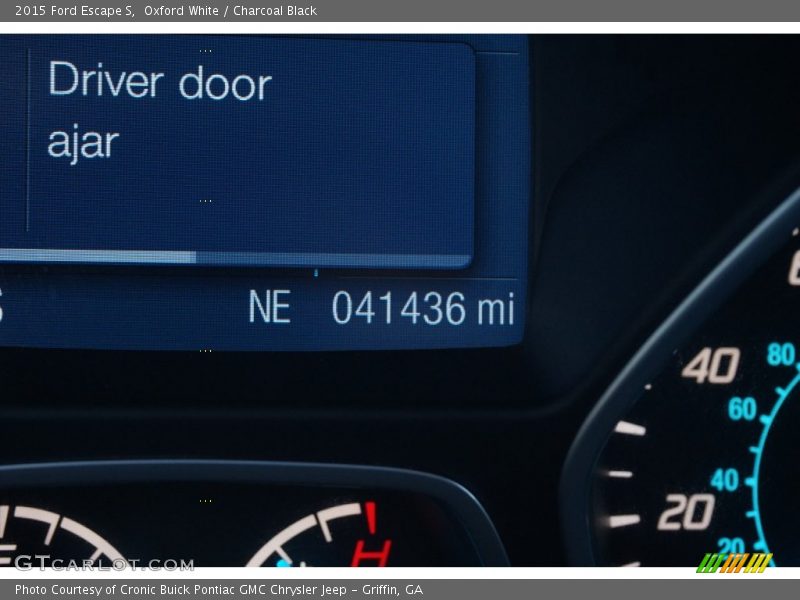 Oxford White / Charcoal Black 2015 Ford Escape S