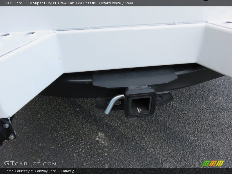 Oxford White / Steel 2016 Ford F250 Super Duty XL Crew Cab 4x4 Chassis