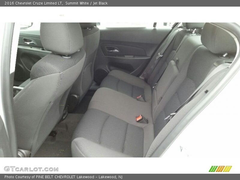 Summit White / Jet Black 2016 Chevrolet Cruze Limited LT