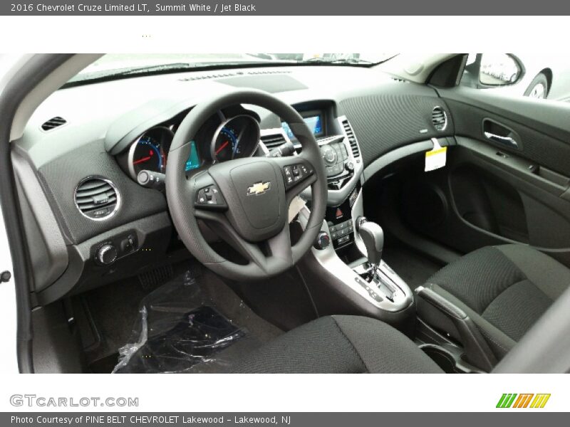 Summit White / Jet Black 2016 Chevrolet Cruze Limited LT